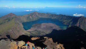 The Best Time to Climb Rinjani